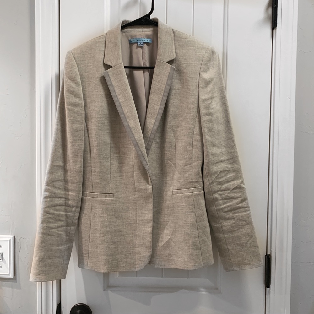 Gray blazer size 6